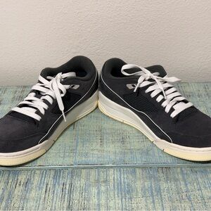 Jordan Flight Court-Anthracite Sail Varsity Red/White Men's Sz 8 HF3255-002